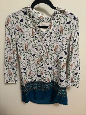 Anthropologie White Owl & Leaf Print Boho Blouse with Teal Hem